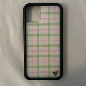 Wildflower Iphone 11 case !!